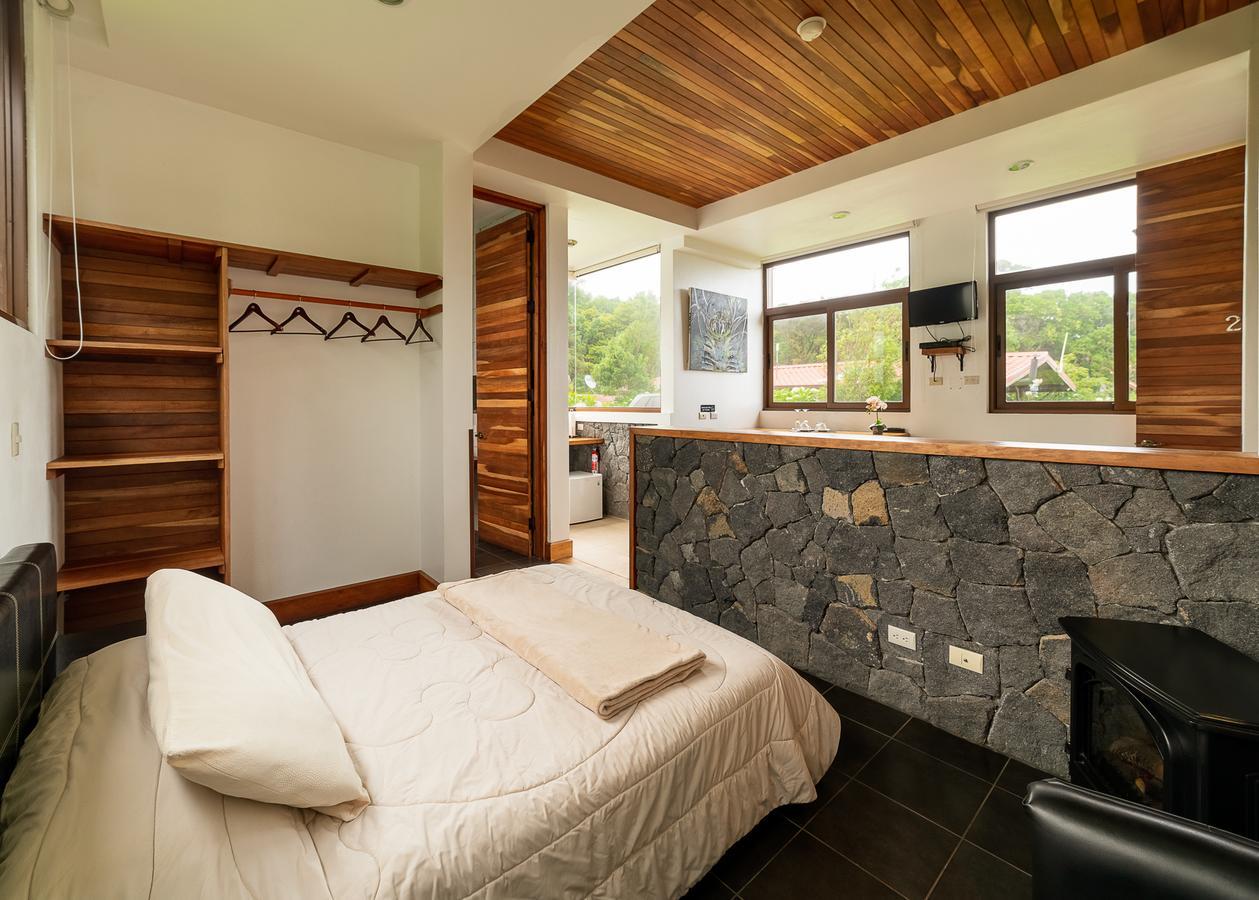Altura Hotel Poasito Экстерьер фото