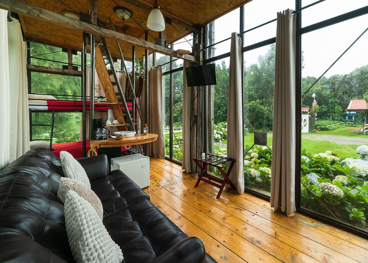 Altura Hotel Poasito Экстерьер фото